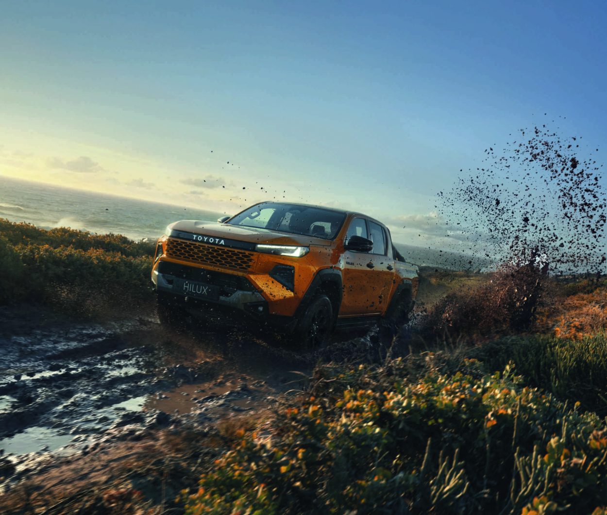 Der neue Toyota Hilux Toyota Strobel Augsburg