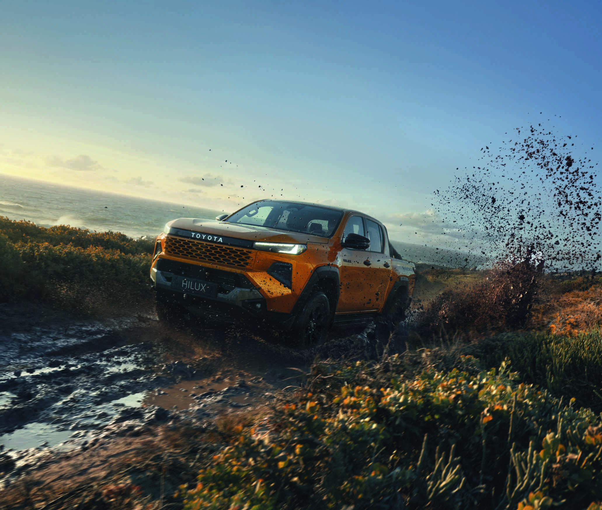 Der neue Toyota Hilux Toyota Strobel Augsburg
